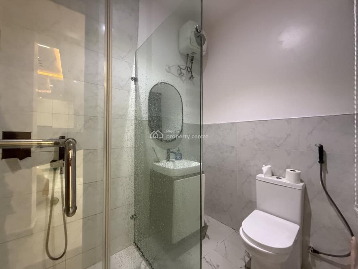 Luxury 2 Bedroom Apartment with Snooker, Swimming Pool and Tennis Boar, Lekki Phase 1, Lekki, Lagos, Flat / Apartment Short Let