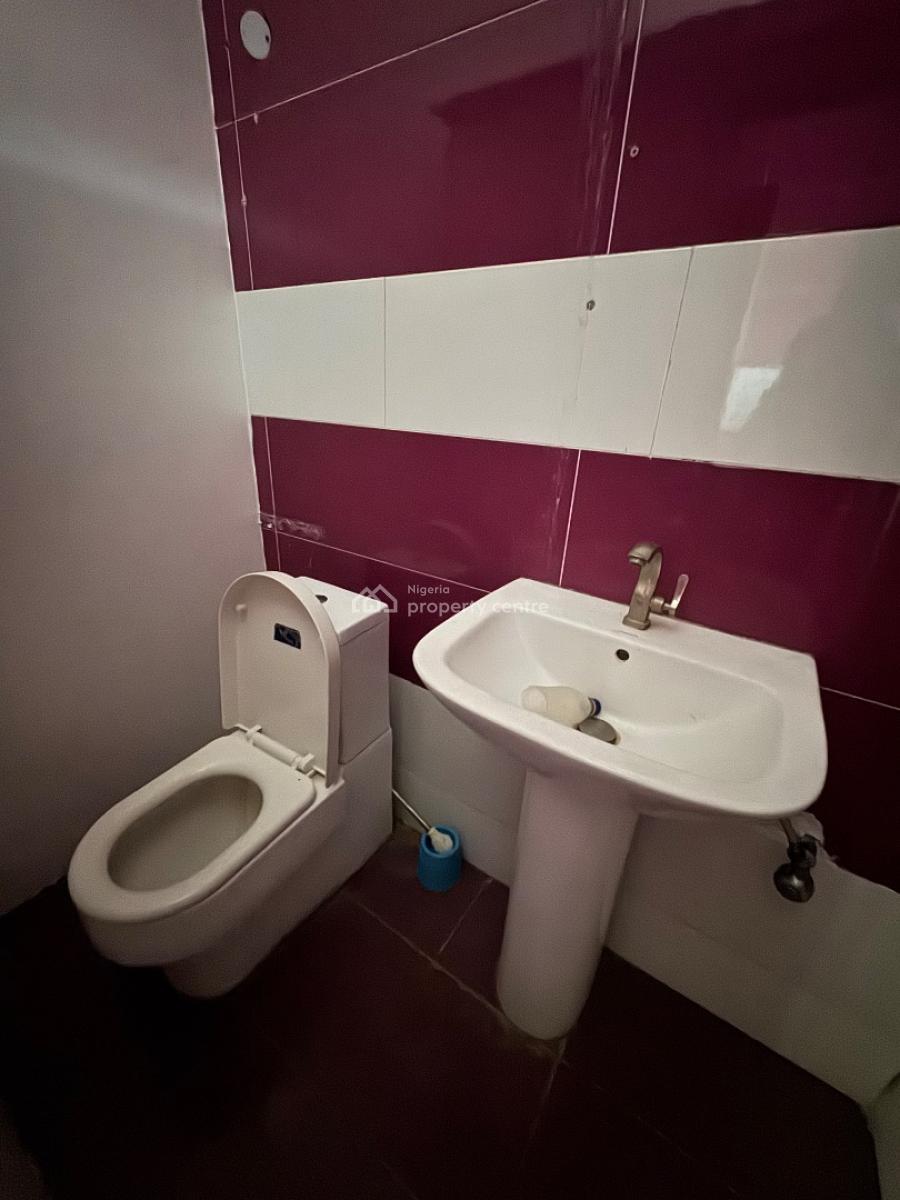 a Shop Space of 85sqm Facing a Busy Road in Lekki Phase 1., Lekki Phase 1., Lekki Phase 1, Lekki, Lagos, Shop for Rent