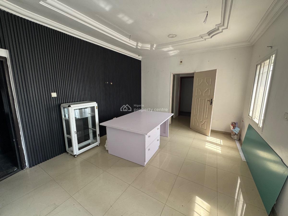 a Shop Space of 85sqm Facing a Busy Road in Lekki Phase 1., Lekki Phase 1., Lekki Phase 1, Lekki, Lagos, Shop for Rent