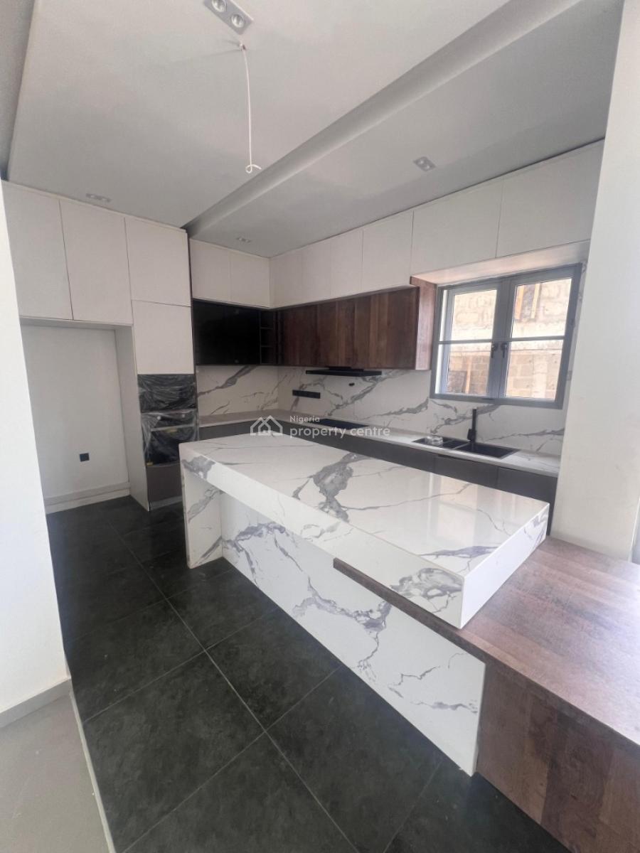 4 Bedroom Semi-detached Duplex with Bq, Lekki Phase 1, Lekki, Lagos, Semi-detached Duplex for Sale