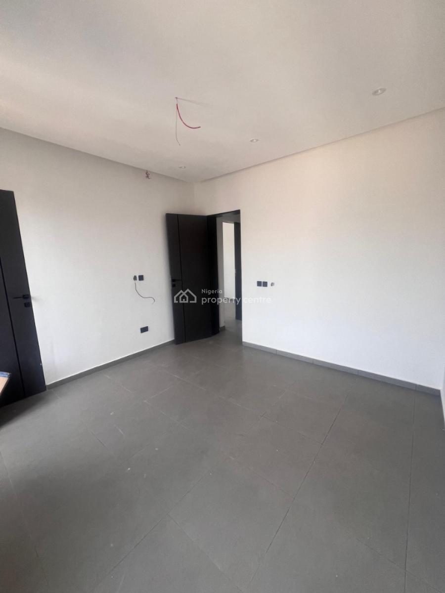 4 Bedroom Semi-detached Duplex with Bq, Lekki Phase 1, Lekki, Lagos, Semi-detached Duplex for Sale