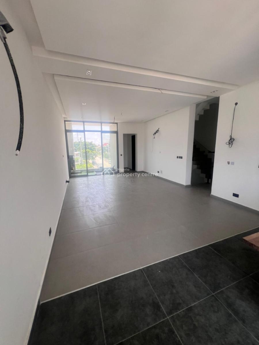 4 Bedroom Semi-detached Duplex with Bq, Lekki Phase 1, Lekki, Lagos, Semi-detached Duplex for Sale