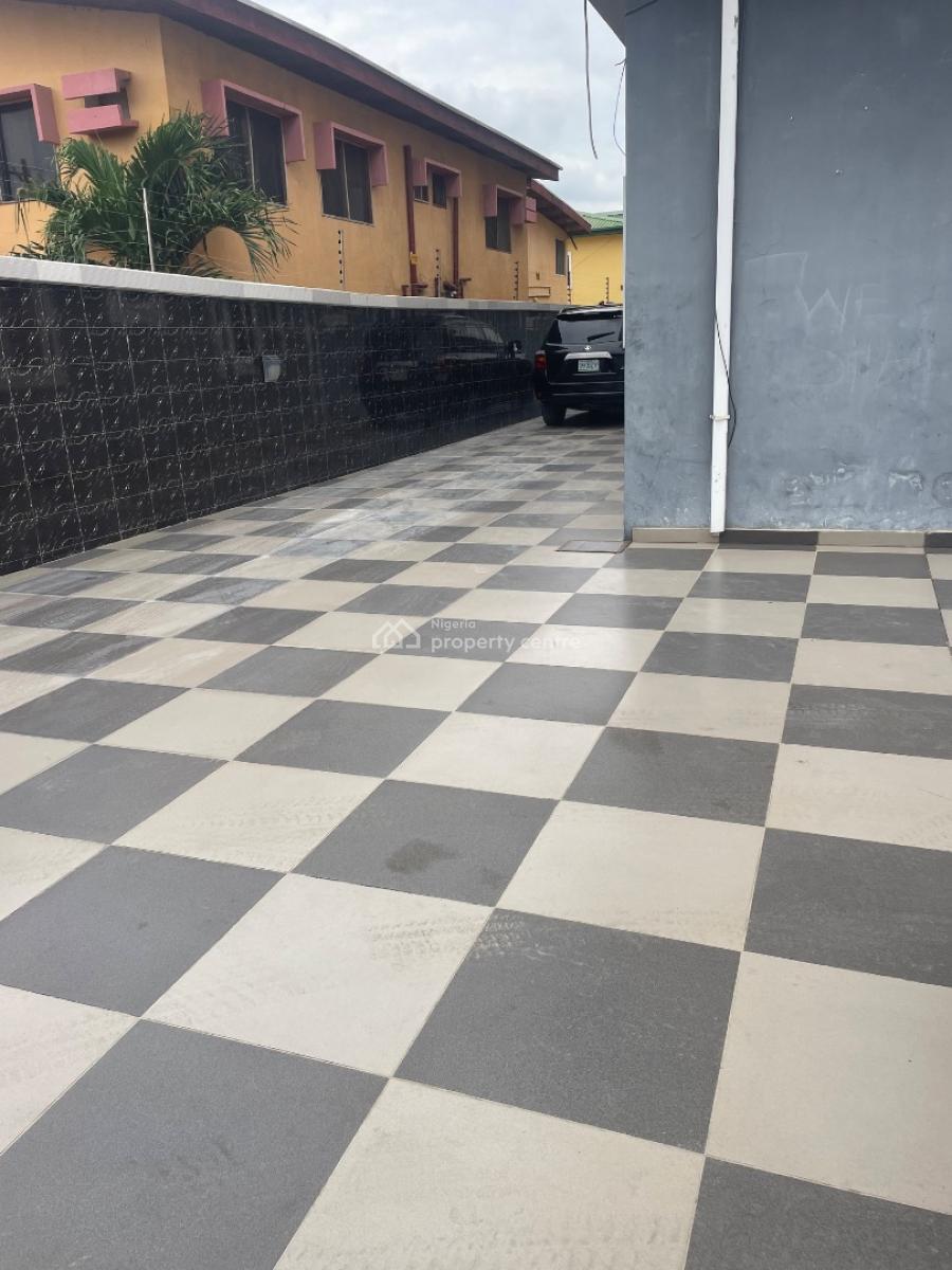 Very Spacious Beautiful 2 Bed Upstairs in a Fine Compound, Ado, Ado, Ajah, Lagos, House for Rent