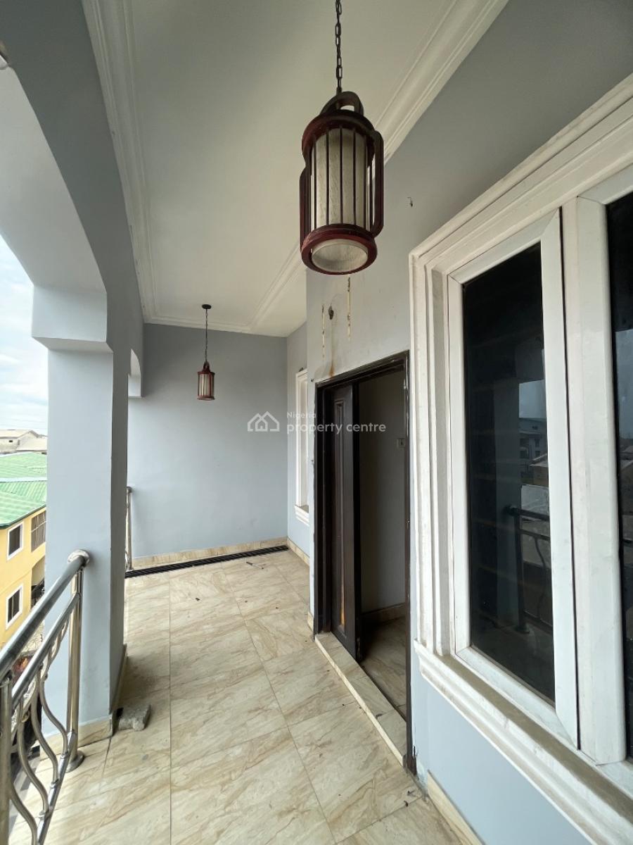 Very Spacious Beautiful 2 Bed Upstairs in a Fine Compound, Ado, Ado, Ajah, Lagos, House for Rent