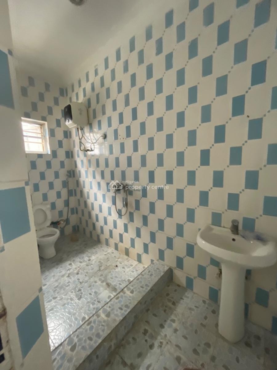 Very Spacious Beautiful 2 Bed Upstairs in a Fine Compound, Ado, Ado, Ajah, Lagos, House for Rent