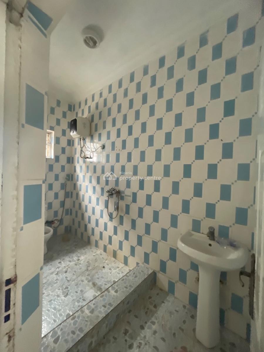 Very Spacious Beautiful 2 Bed Upstairs in a Fine Compound, Ado, Ado, Ajah, Lagos, House for Rent
