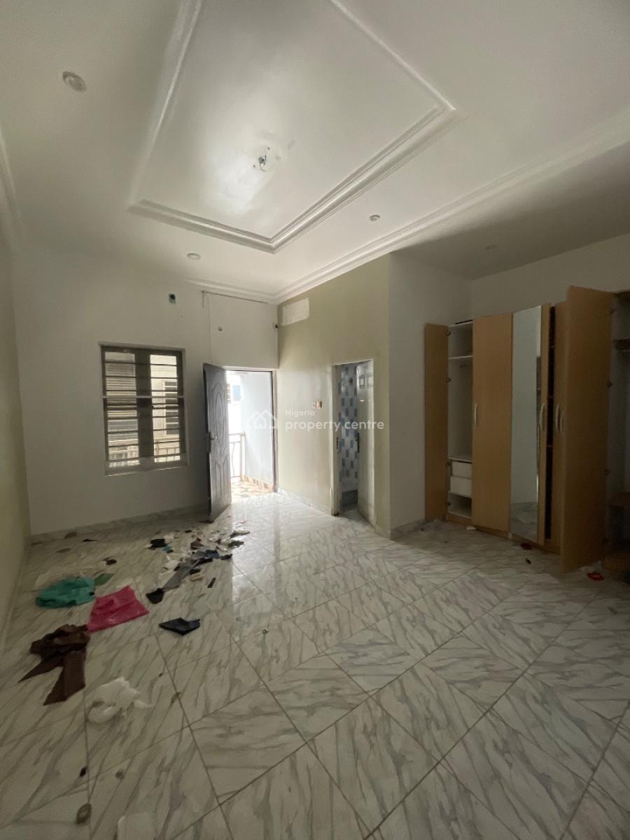 Very Spacious Beautiful 2 Bed Upstairs in a Fine Compound, Ado, Ado, Ajah, Lagos, House for Rent