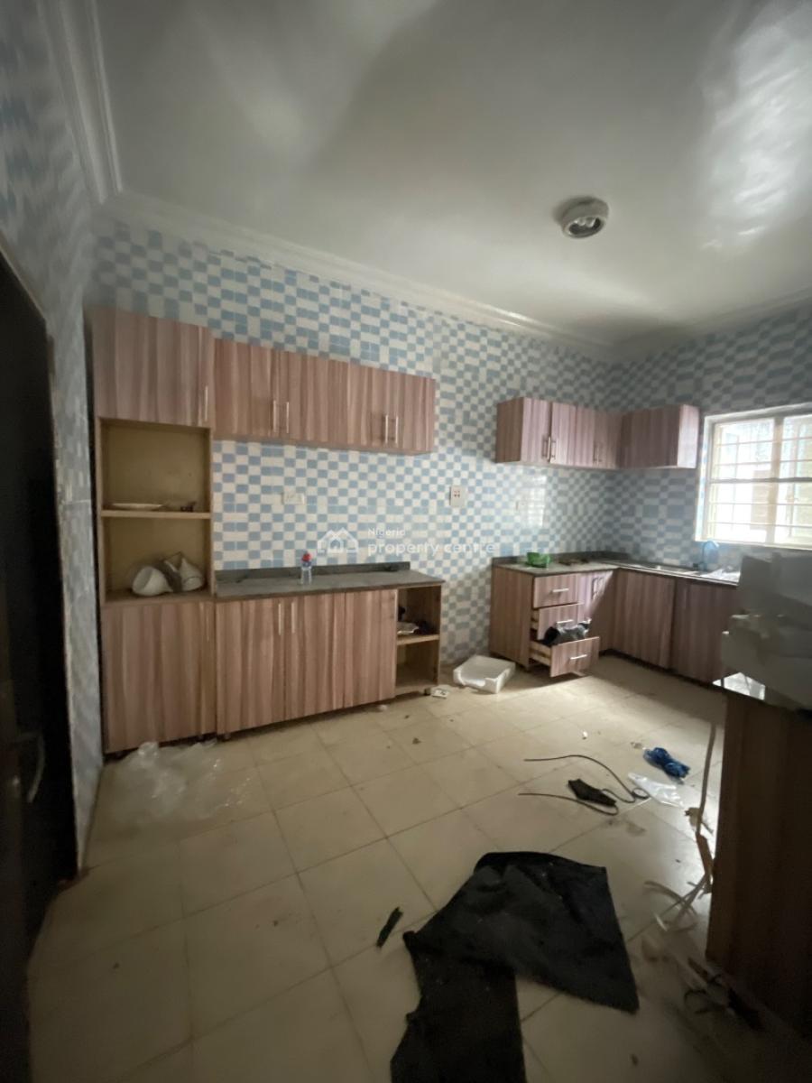 Very Spacious Beautiful 2 Bed Upstairs in a Fine Compound, Ado, Ado, Ajah, Lagos, House for Rent