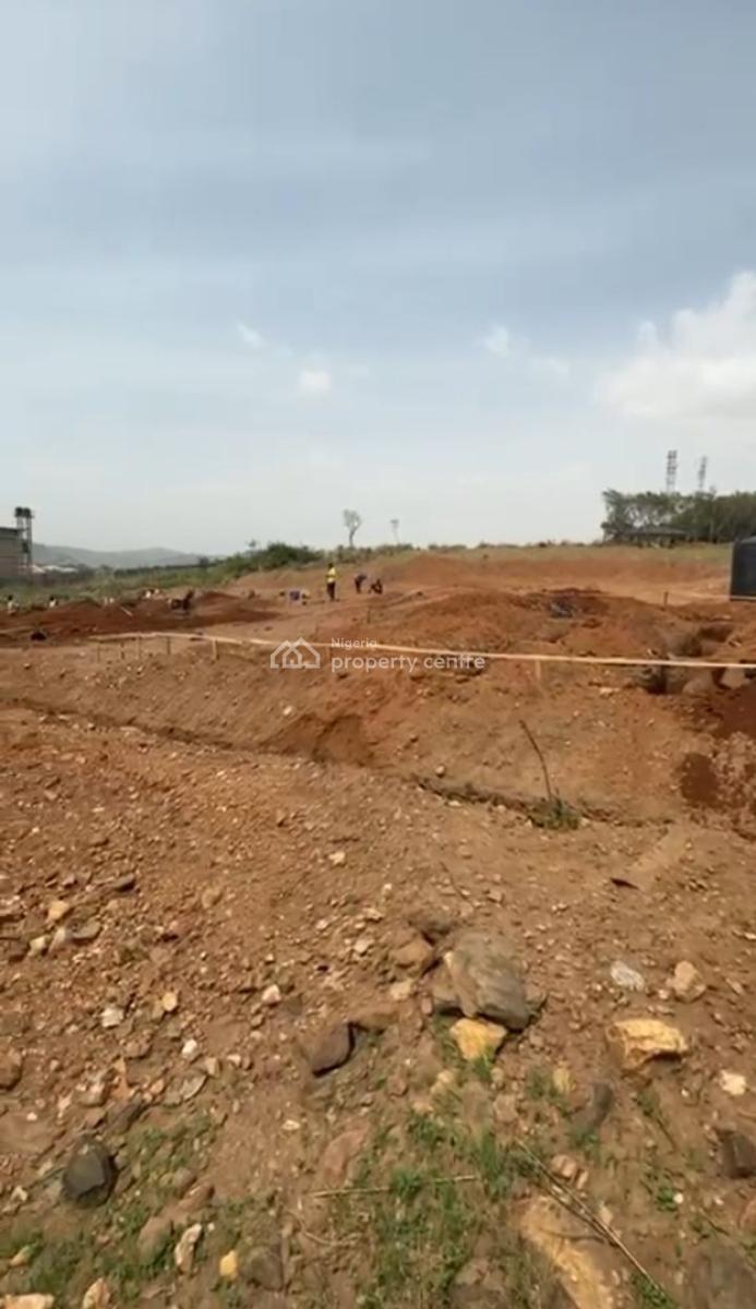 Distress Estate Plot in Gwarinpa Main Off 3rd Avenue, Off 3rd Avenue, Gwarinpa, Abuja, Residential Land for Sale