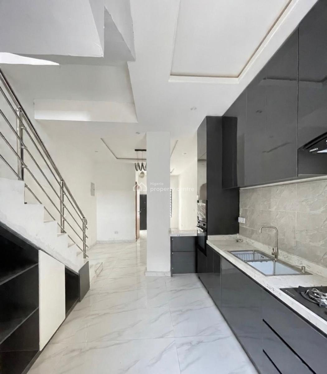 Lovely 2 Bedroom Terrace Duplex with Bq, Lekki Phase 1, Lekki Phase 1, Lekki, Lagos, Terraced Duplex for Sale