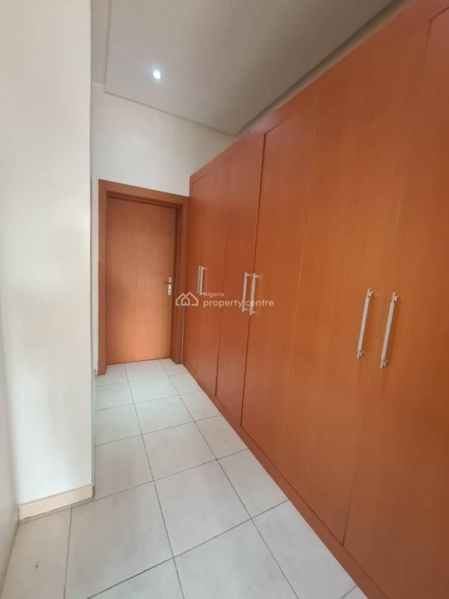 a Decently Used 5bedroom Detached Duplex with 2rooms Bq, Off Fola Osibo, Lekki Phase 1, Lekki, Lagos, Detached Duplex for Rent