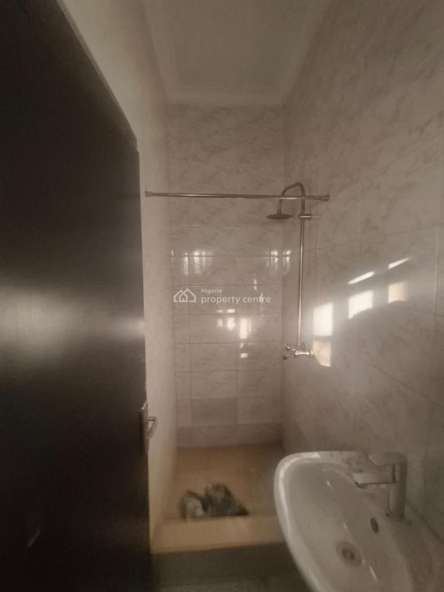 Spacious 3 Bedroom Apartment Ground Floor, Mobil Road, Ilaje, Ajah, Lagos, Flat / Apartment for Rent