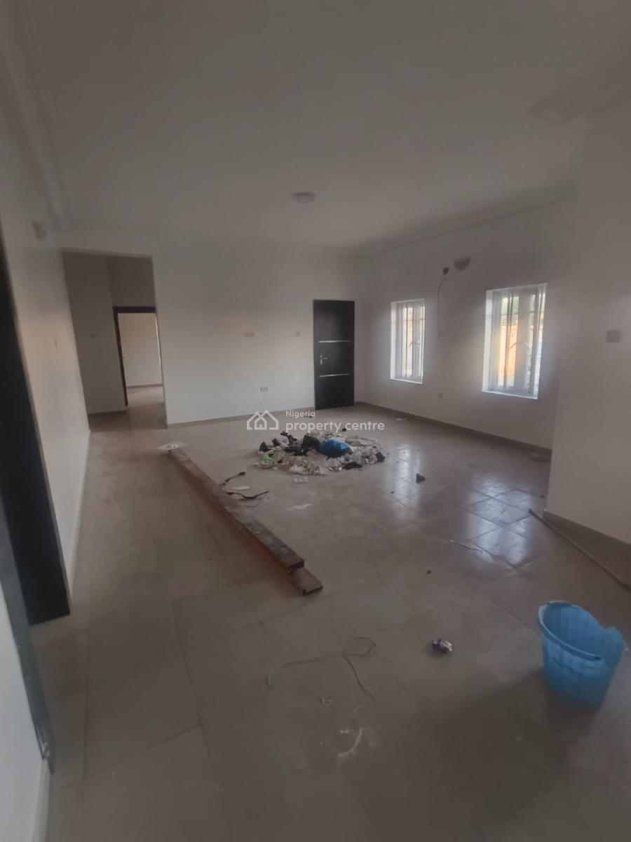 Spacious 3 Bedroom Apartment Ground Floor, Mobil Road, Ilaje, Ajah, Lagos, Flat / Apartment for Rent