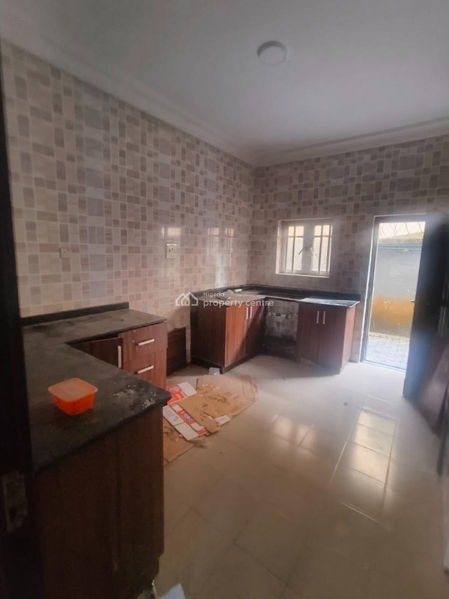 Spacious 3 Bedroom Apartment Ground Floor, Mobil Road, Ilaje, Ajah, Lagos, Flat / Apartment for Rent