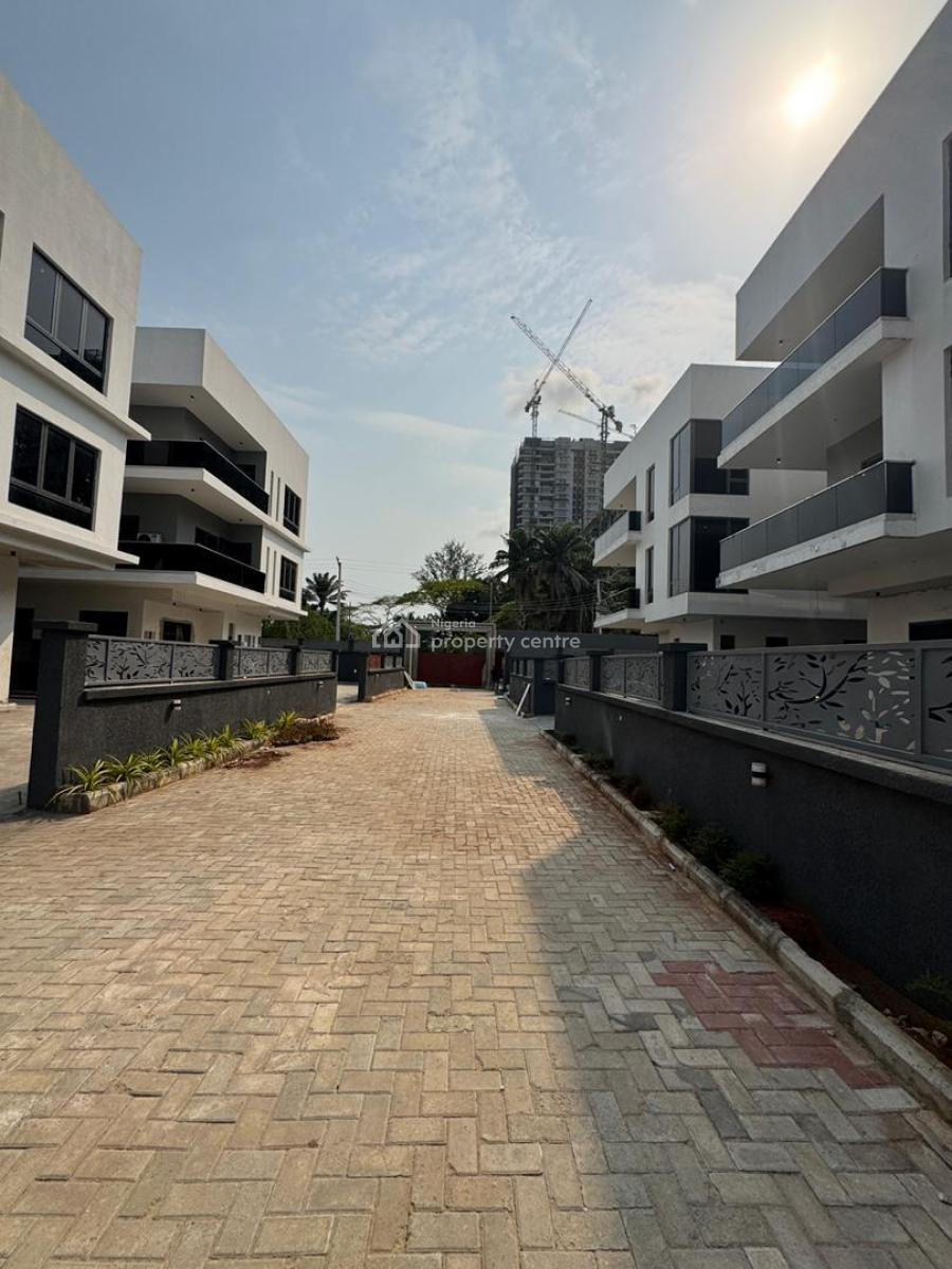 Luxury 6-bedroom Fully Detached Duplex + 2 Bqs, Communal Pool & Gym, Ikoyi, Lagos, Detached Duplex for Sale