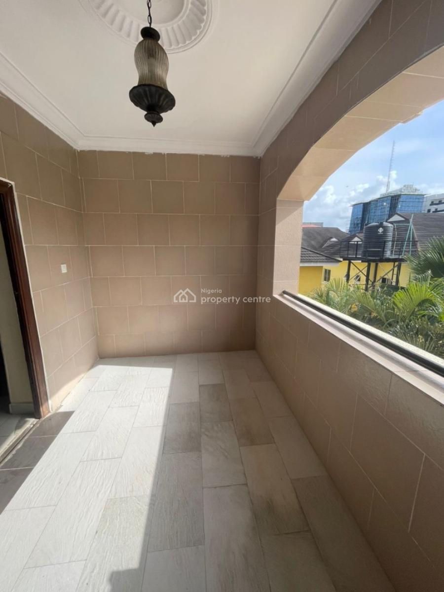 a Very Beautiful 4bedroom Duplex for Commercial Use in Lekki, Off Studio 24 Road, Lekki Phase 1, Lekki, Lagos, Office Space for Rent