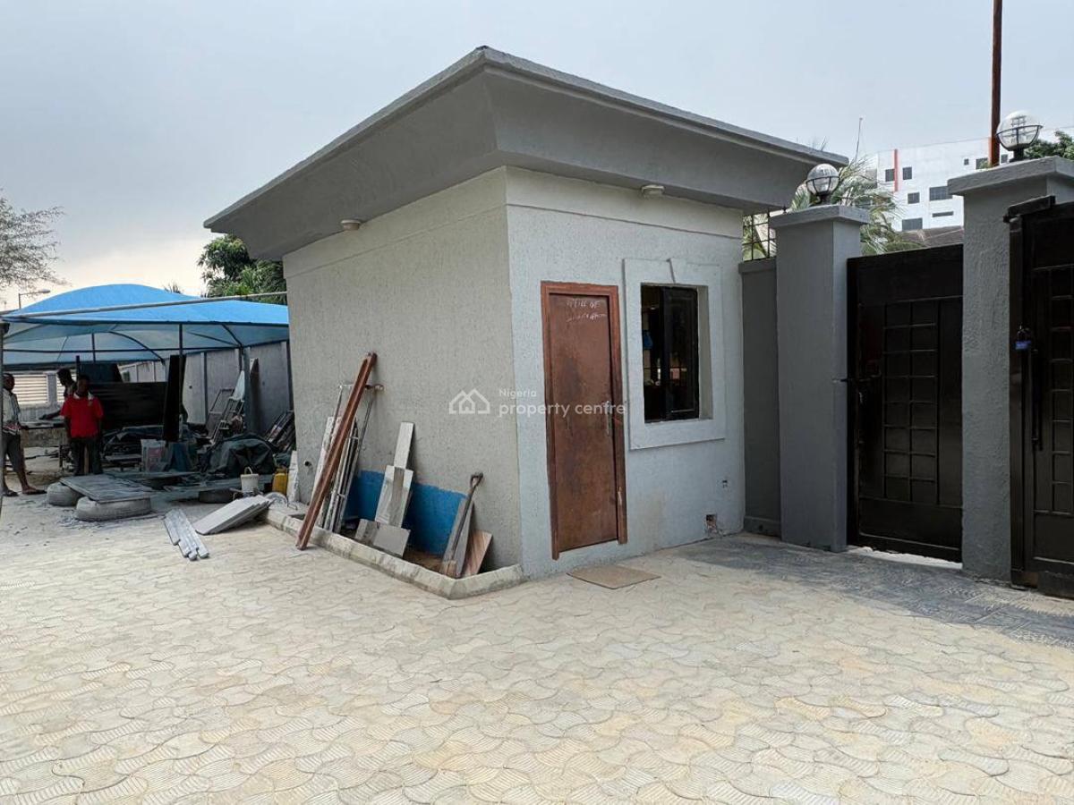 Exclusive Modern 3-bedroom Flats with Bq, Lekki Phase 1, Lekki, Lagos, House for Rent