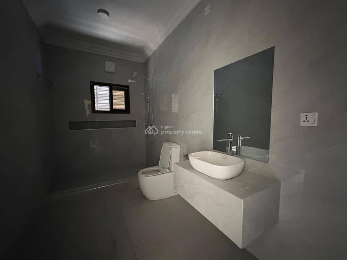 Exclusive Modern 3-bedroom Flats with Bq, Lekki Phase 1, Lekki, Lagos, House for Rent