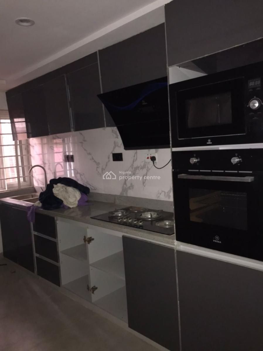 Newly Renovated 3 Bedrooms Apartment with a Room Bq, Ground Floor, Lekki Phase 1, Lekki, Lagos, Flat / Apartment for Sale