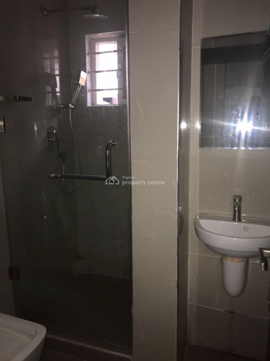 Newly Renovated 3 Bedrooms Apartment with a Room Bq, Ground Floor, Lekki Phase 1, Lekki, Lagos, Flat / Apartment for Sale