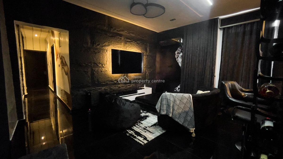 Luxury and Spacious 2 Bedroom Apartment with Pool and Elevators, Lekki Phase 1, Lekki, Lagos, Flat / Apartment Short Let