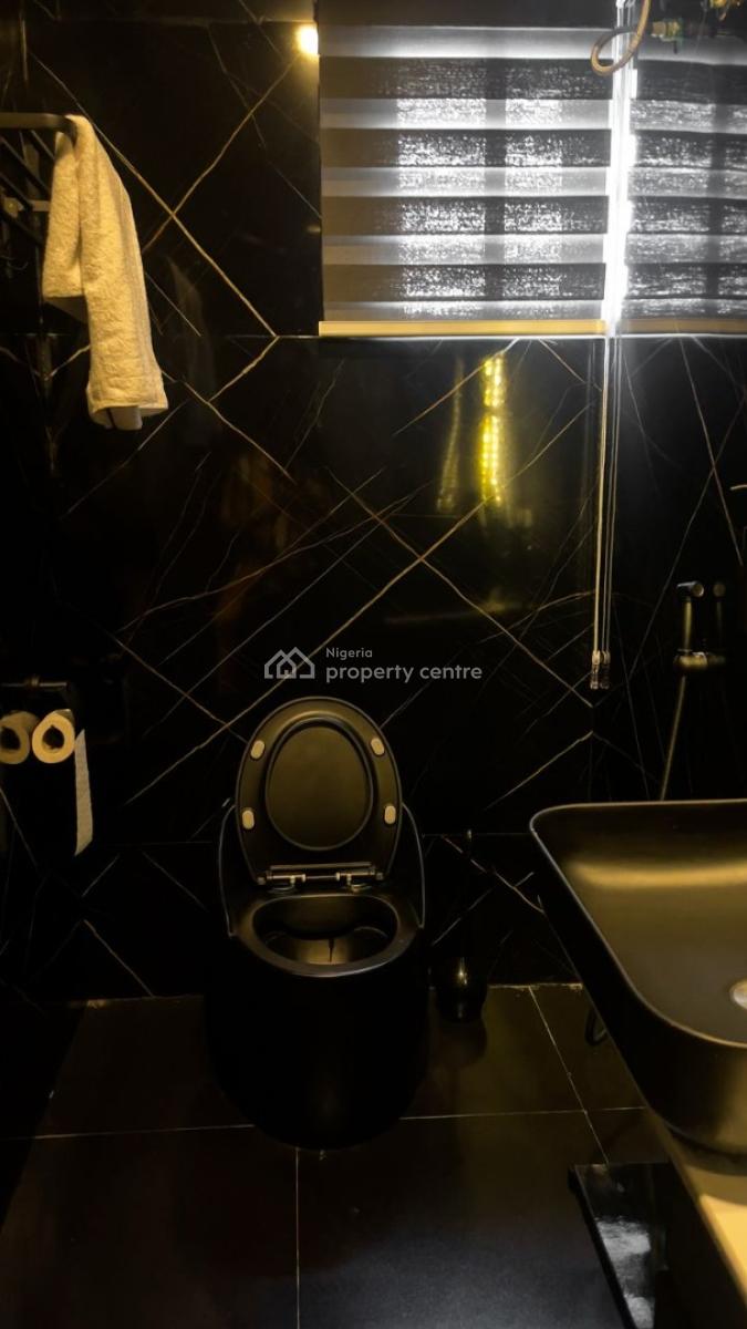 Luxury and Spacious 2 Bedroom Apartment with Pool and Elevators, Lekki Phase 1, Lekki, Lagos, Flat / Apartment Short Let