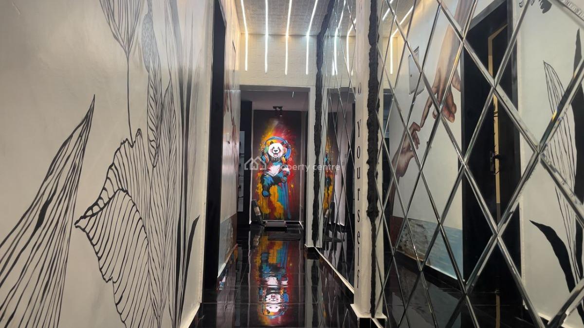 Luxury and Spacious 2 Bedroom Apartment with Pool and Elevators, Lekki Phase 1, Lekki, Lagos, Flat / Apartment Short Let