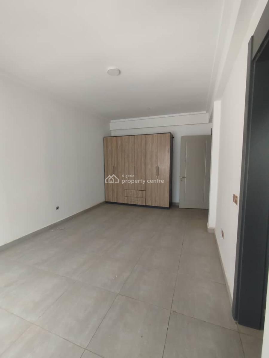 Brand New 5 Bedrooms Terraced Duplex with Bq, Along a Tarred Access Road, Gilmore, Jahi, Abuja, Terraced Duplex for Rent