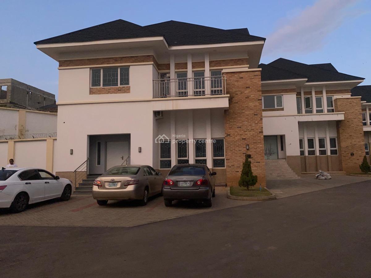 5 Bedrooms Semi-detached Duplex and 2 Rooms Bq, Maitama District, Abuja, Flat / Apartment for Rent