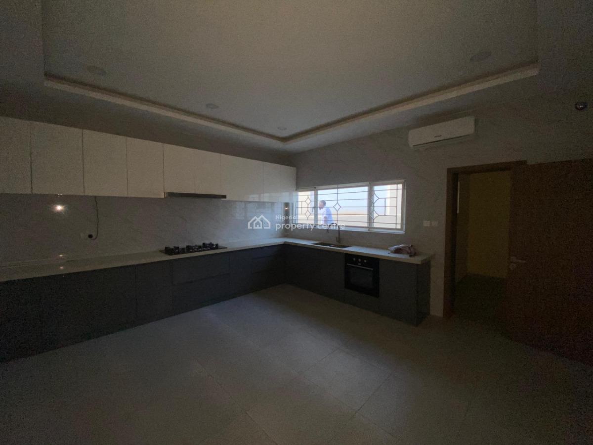 5 Bedrooms Semi-detached Duplex and 2 Rooms Bq, Maitama District, Abuja, Flat / Apartment for Rent