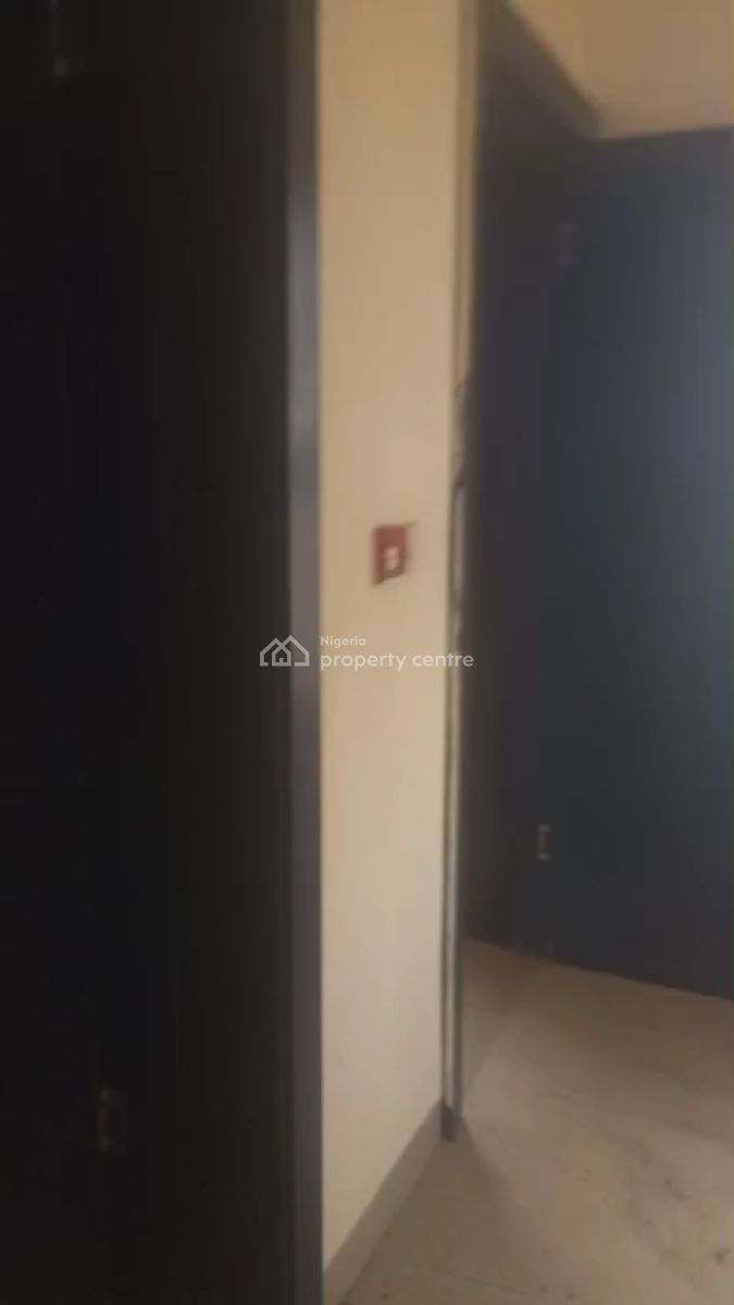 Spacious 3 Bed Flat on 5th Floor, Durban Estate Opposite Shop Rite Lagos, Amuwo Odofin, Lagos, Flat / Apartment for Rent