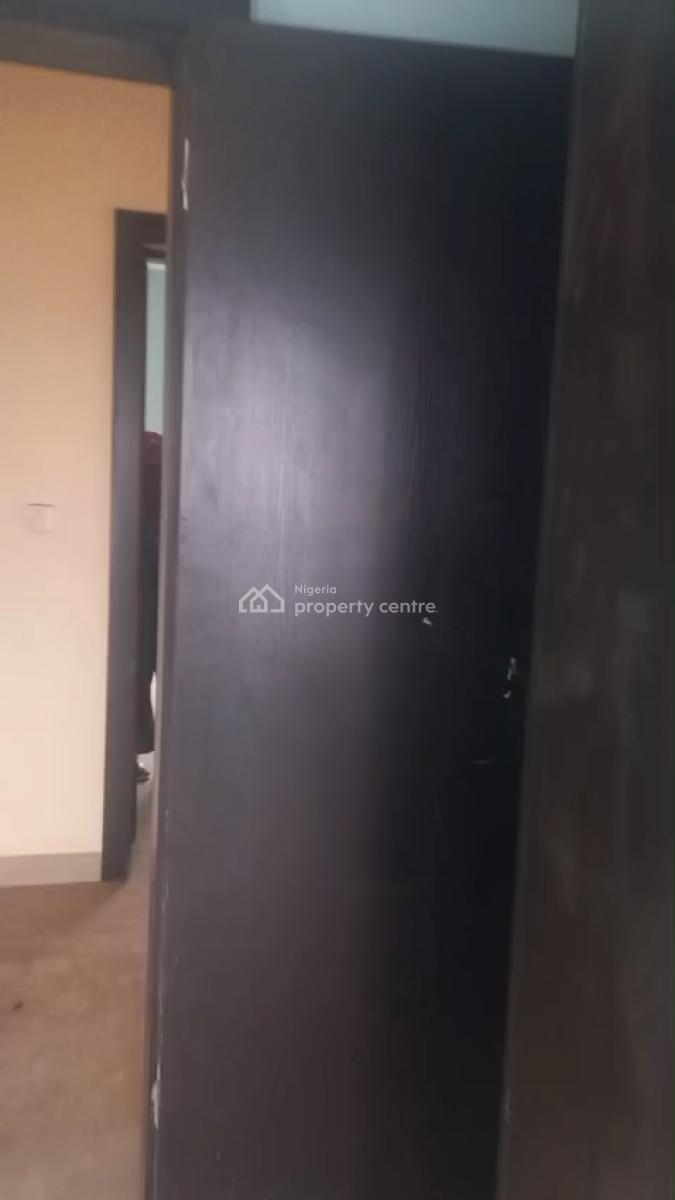 Spacious 3 Bed Flat on 5th Floor, Durban Estate Opposite Shop Rite Lagos, Amuwo Odofin, Lagos, Flat / Apartment for Rent
