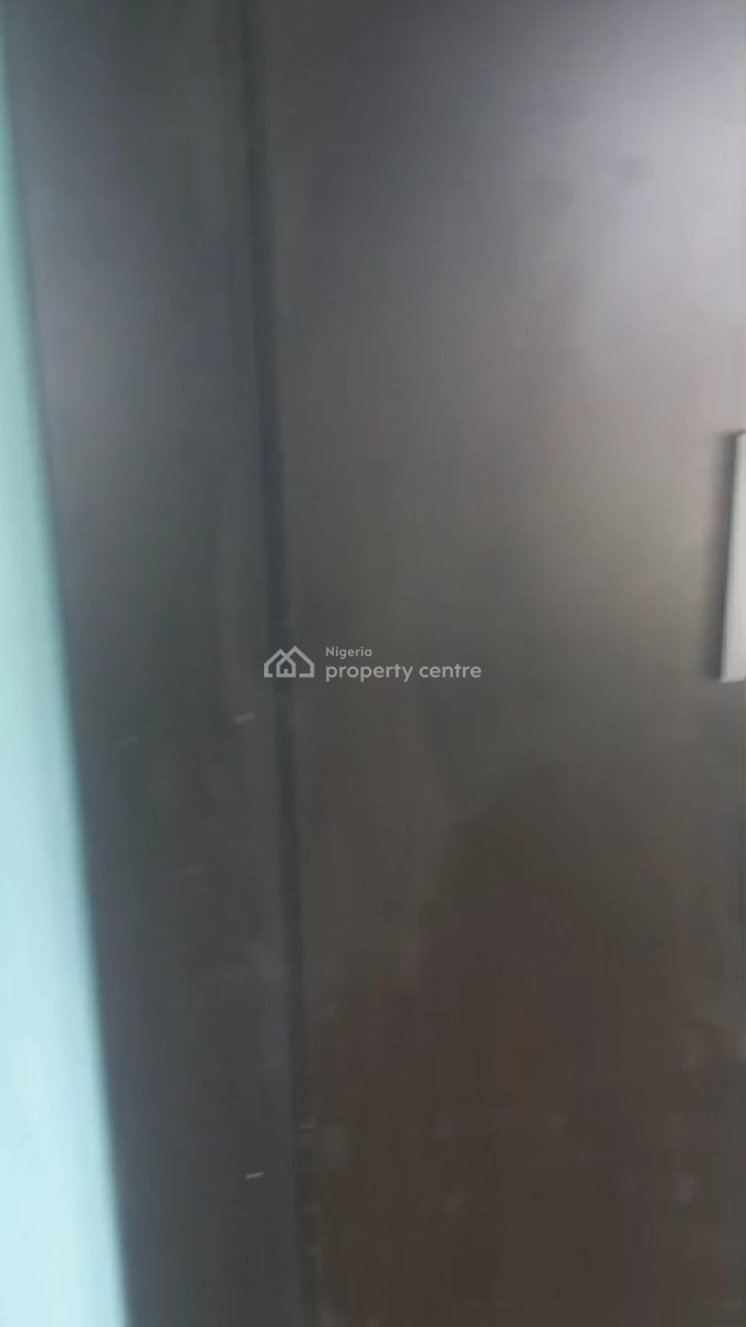 Spacious 3 Bed Flat on 5th Floor, Durban Estate Opposite Shop Rite Lagos, Amuwo Odofin, Lagos, Flat / Apartment for Rent
