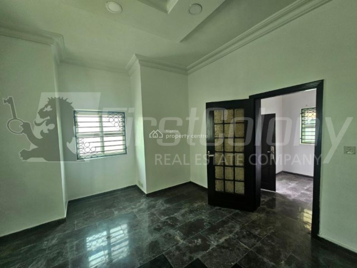 Massive, Private 4 Bedroom Detached House (self Serviced), Lekki Phase 1, Lekki, Lagos, Office Space for Rent