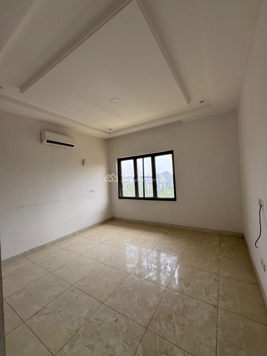 Spacious and Serviced 3bedroom Apartment and Bq, Coza Church Axis, Guzape District, Abuja, Flat / Apartment for Rent