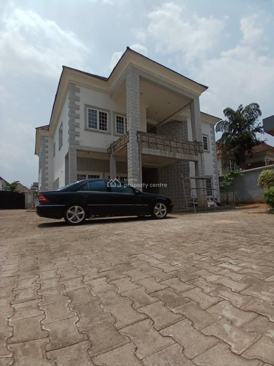Well Built and Spacious 5 Bedroom Fully Detached Duplex with 2 Rooms B, Maitama District, Abuja, Detached Duplex for Rent