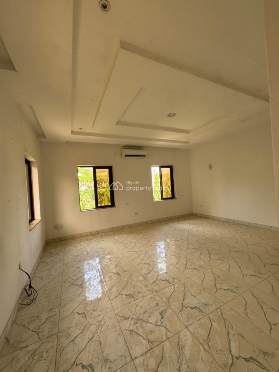 Spacious and Services 3bedroom Apartment/flat Is Available, Guzape, Guzape District, Abuja, Flat / Apartment for Rent