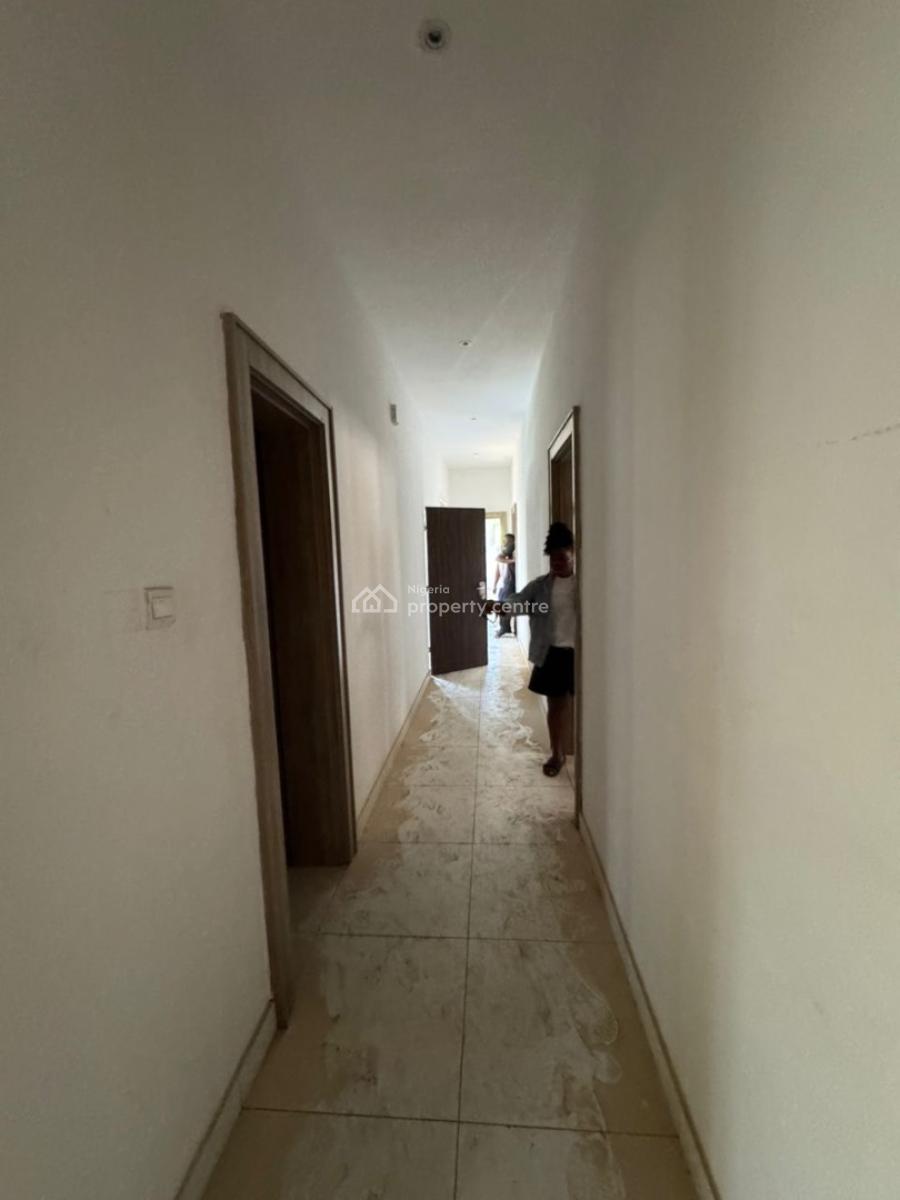 Spacious and Services 3bedroom Apartment/flat Is Available, Guzape, Guzape District, Abuja, Flat / Apartment for Rent