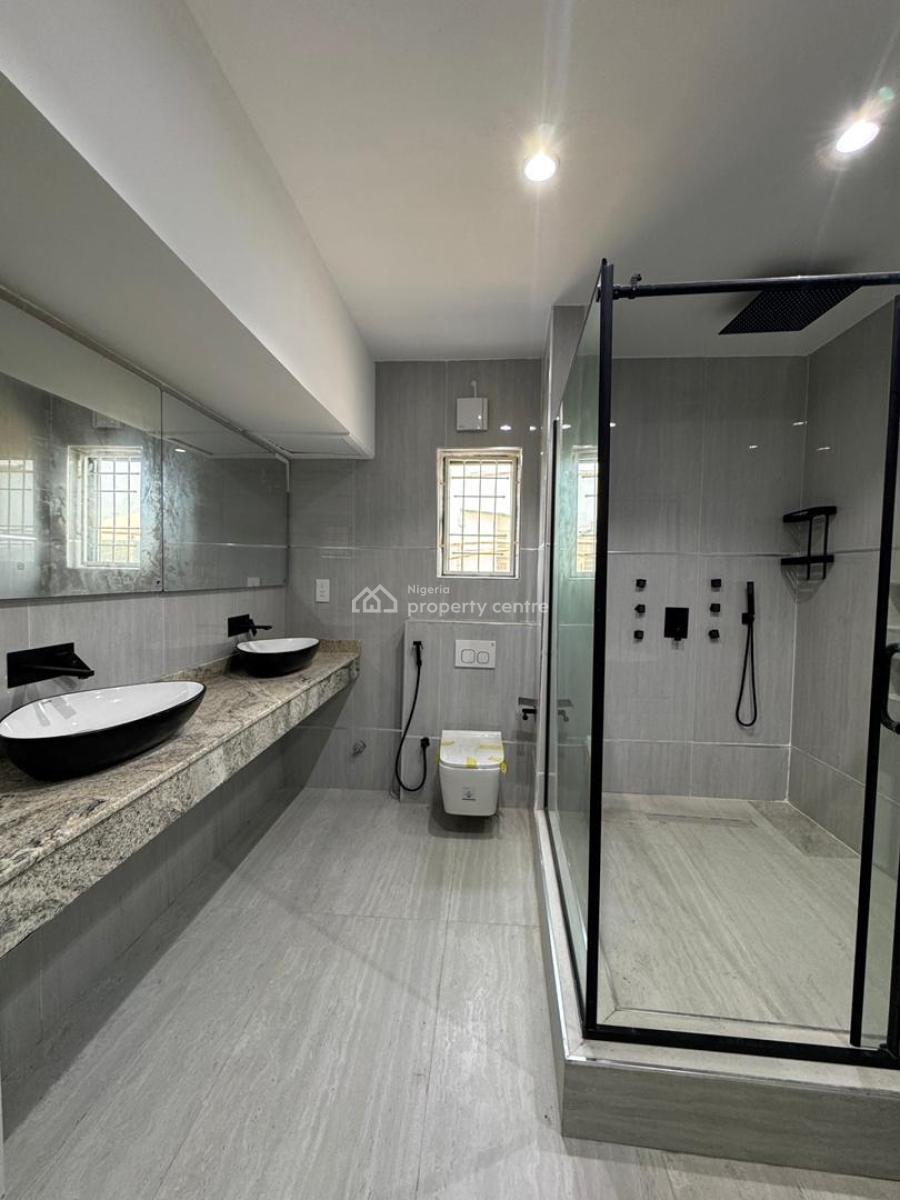 Beautiful 5 Bedroom Duplex with,pool and 5 Bqs, Lekki Phase 1, Lekki, Lagos, Detached Duplex for Sale