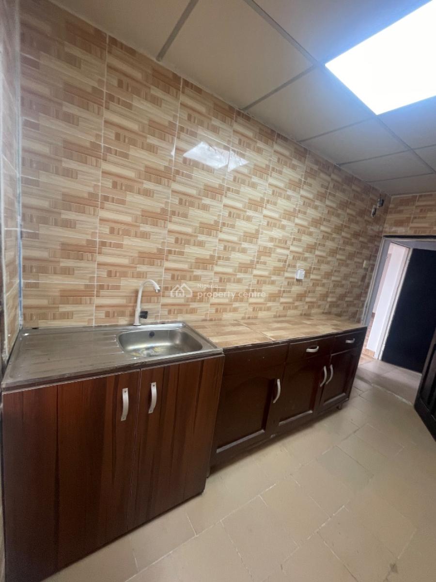 a Spacious and Well-structured 3-bedroom Apartment, James Robertson Off Alhaji Masha Road Surulere Lagos, Masha, Surulere, Lagos, House for Rent