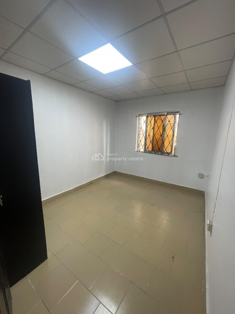 a Spacious and Well-structured 3-bedroom Apartment, James Robertson Off Alhaji Masha Road Surulere Lagos, Masha, Surulere, Lagos, House for Rent