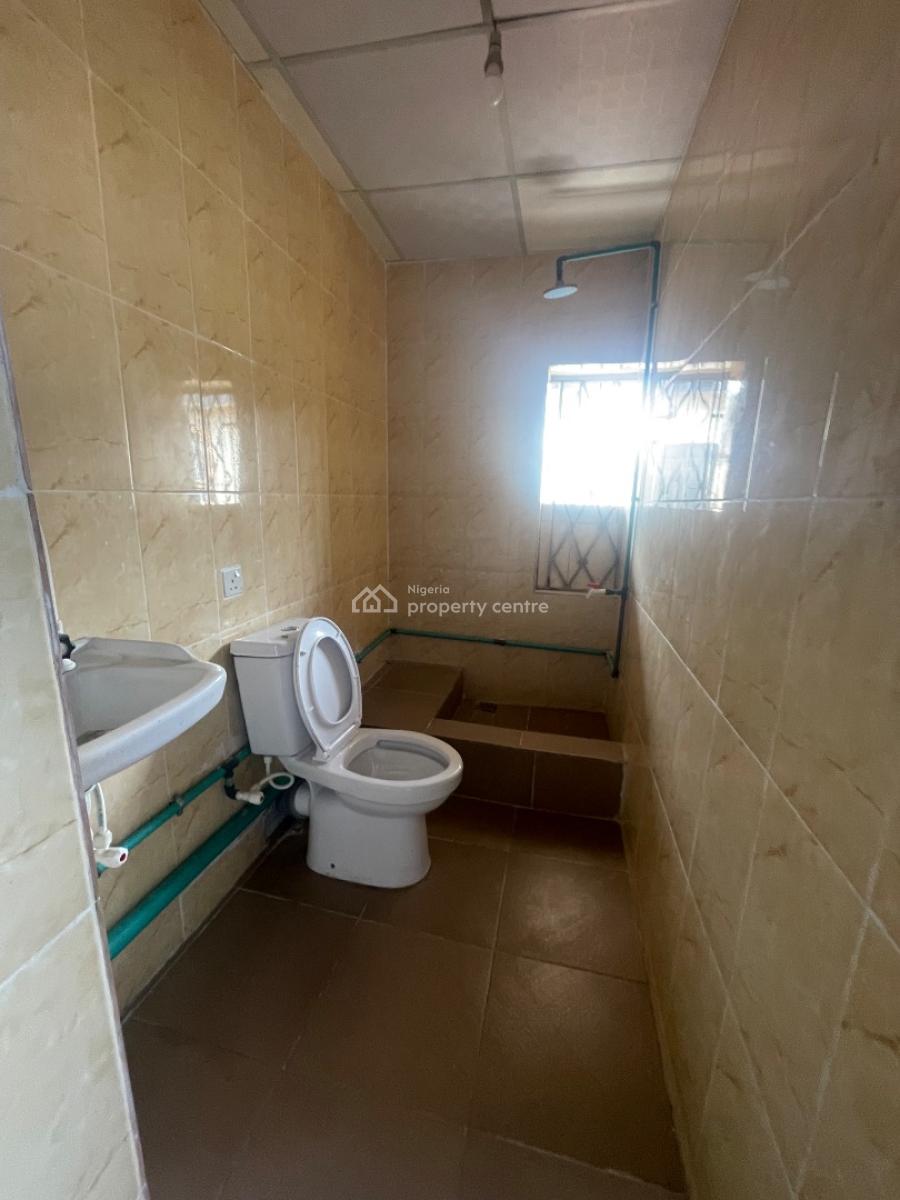 a Spacious and Well-structured 3-bedroom Apartment, James Robertson Off Alhaji Masha Road Surulere Lagos, Masha, Surulere, Lagos, House for Rent