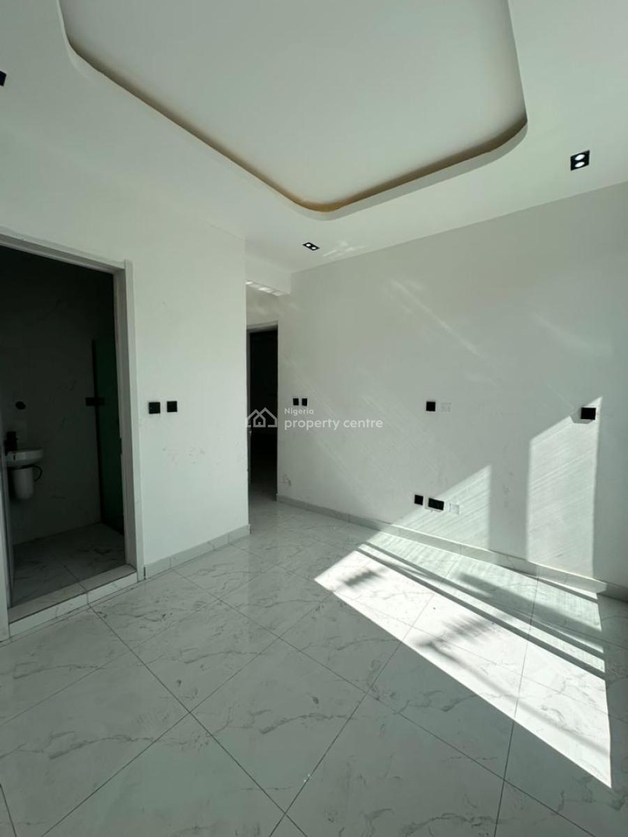 Very Spacious 2 Bedroom Apartment Perfect for Investment, Ikate, Lekki, Lagos, Flat / Apartment for Sale