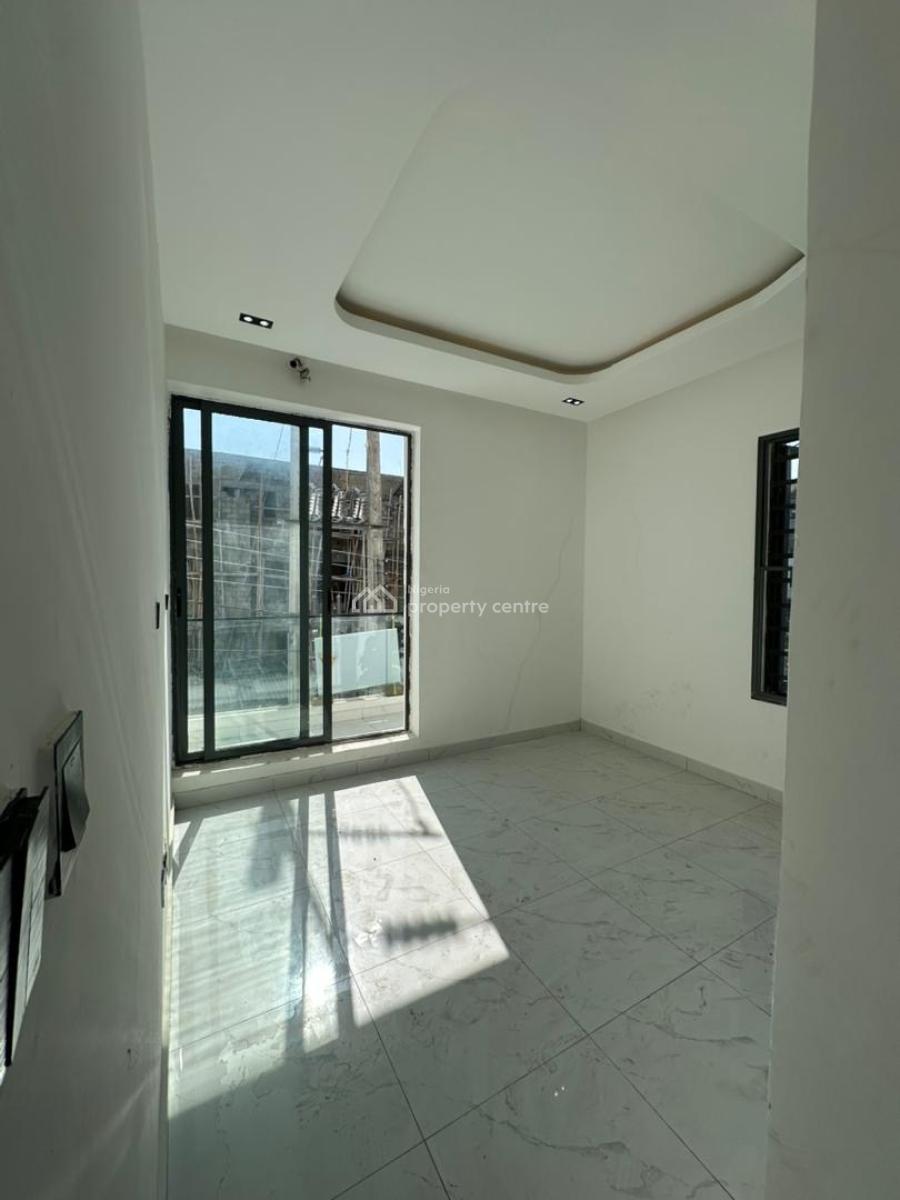 Very Spacious 2 Bedroom Apartment Perfect for Investment, Ikate, Lekki, Lagos, Flat / Apartment for Sale