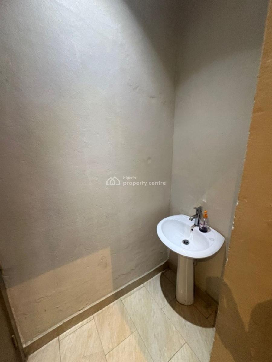 Luxury Unfurnished Room and Parlour, Off Admiralty Road, Lekki Phase 1, Lekki, Lagos, Mini Flat (room and Parlour) for Rent