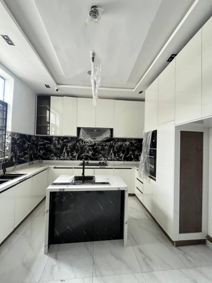 5 Bedroom Detached House with Bq, Second Tollgate, Lekki, Lagos, Detached Duplex for Sale