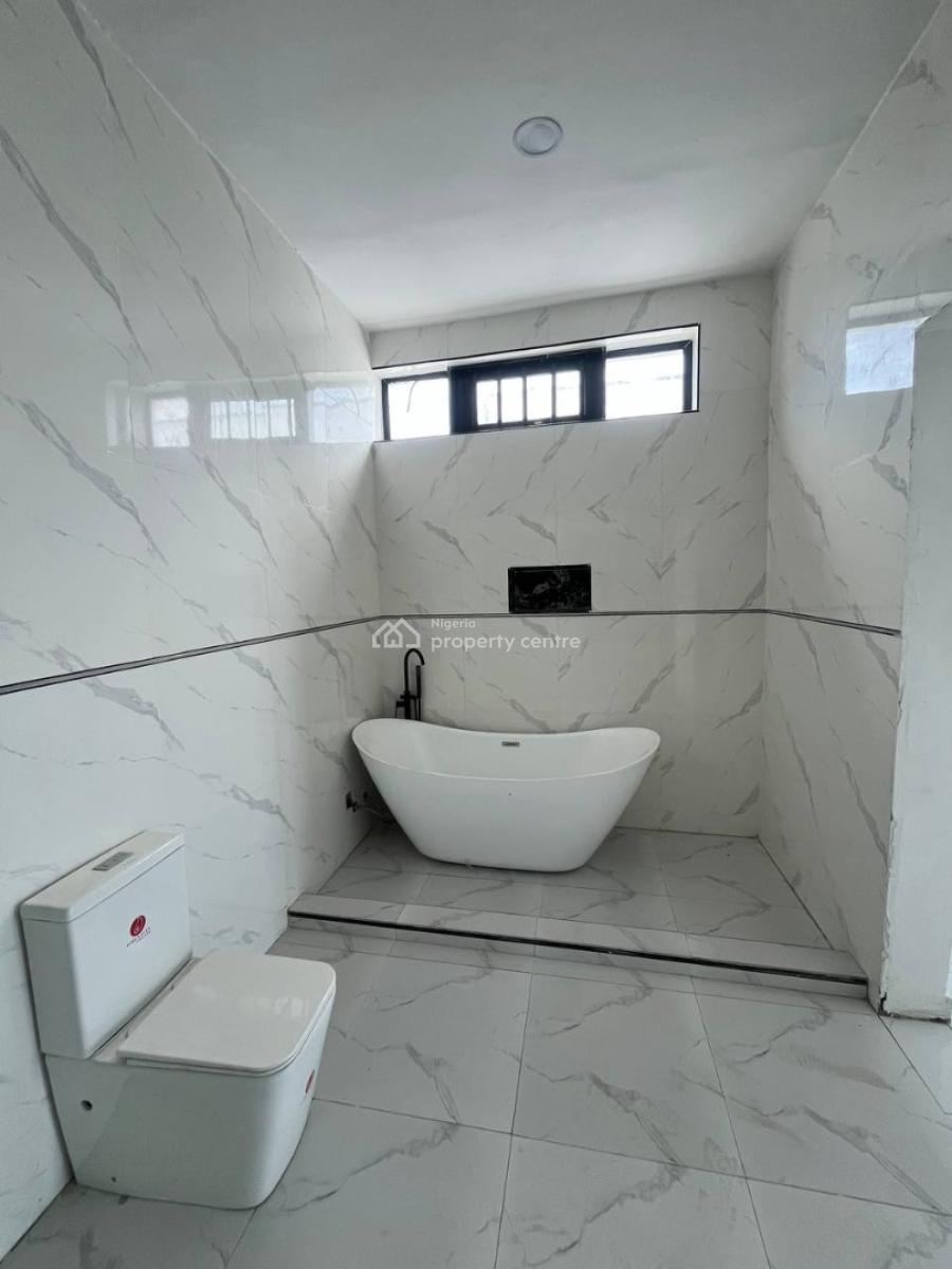 5 Bedroom Detached House with Bq, Second Tollgate, Lekki, Lagos, Detached Duplex for Sale