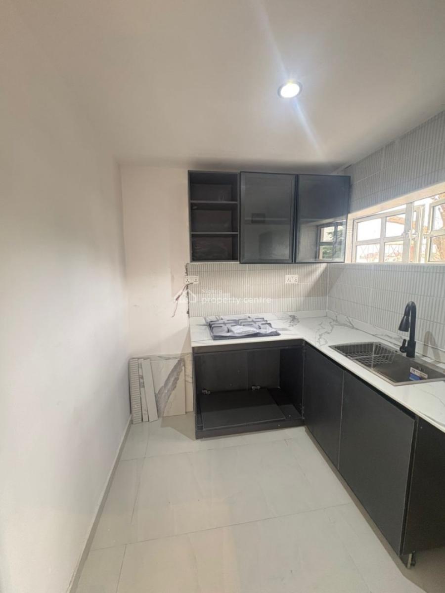 Well Renovated Penthouse Mini Flat, Yusuf Abiodun Road, Victoria Island (vi), Lagos, Mini Flat (room and Parlour) for Rent