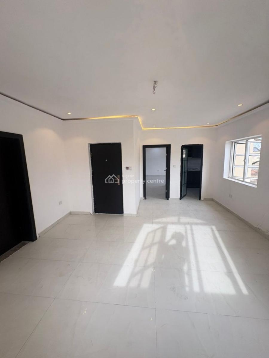 Well Renovated Penthouse Mini Flat, Yusuf Abiodun Road, Victoria Island (vi), Lagos, Mini Flat (room and Parlour) for Rent