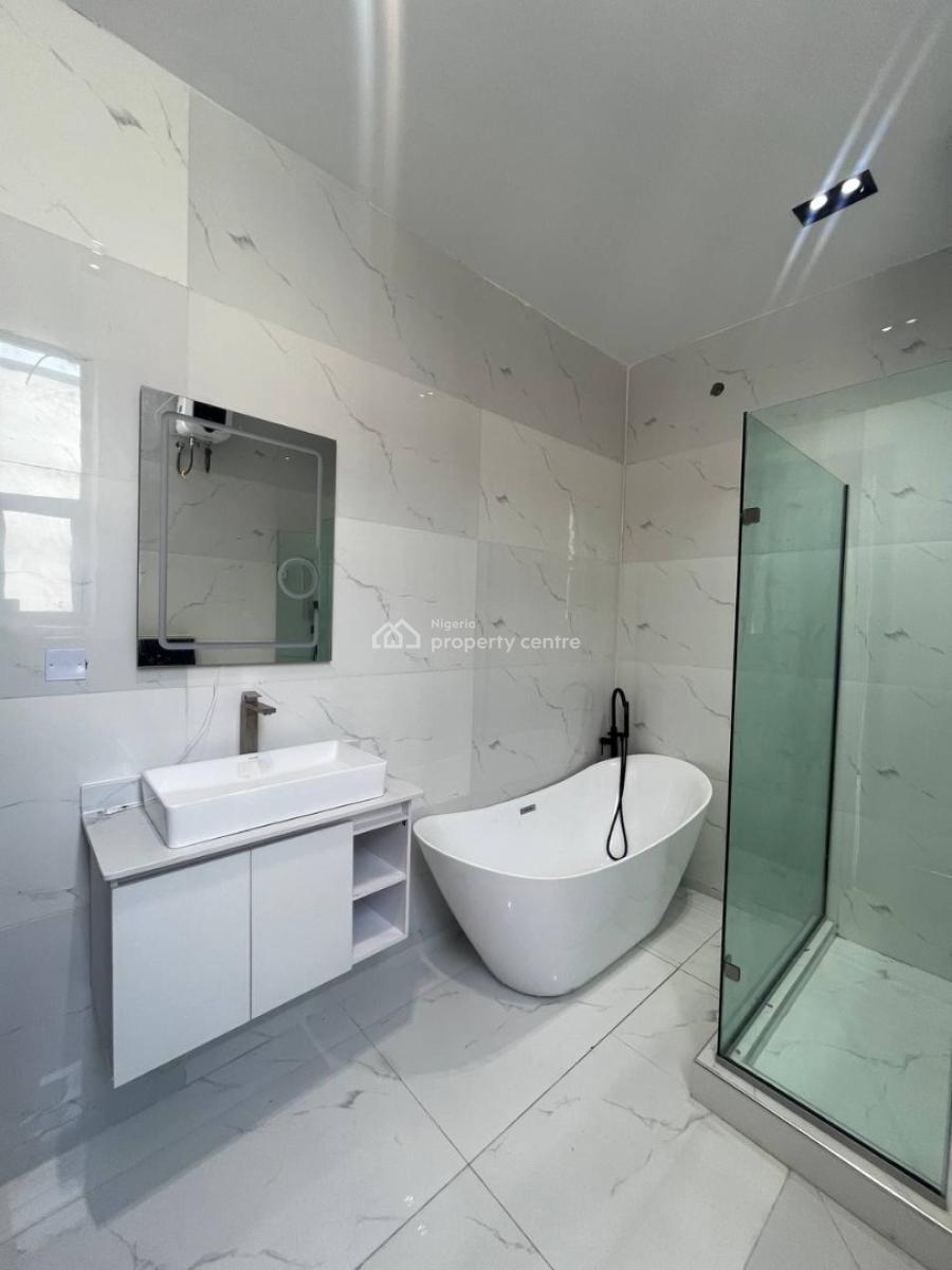 5 Bedroom Detached House with Bq, Second Tollgate, Lekki, Lagos, Detached Duplex for Sale